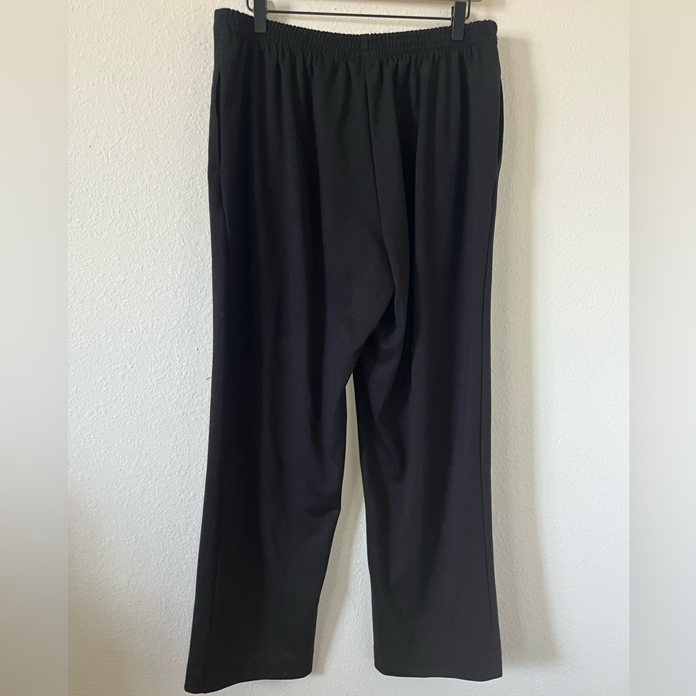 Alfred Dunner black relaxed dress pants, Size M - Picture 6 of 6
